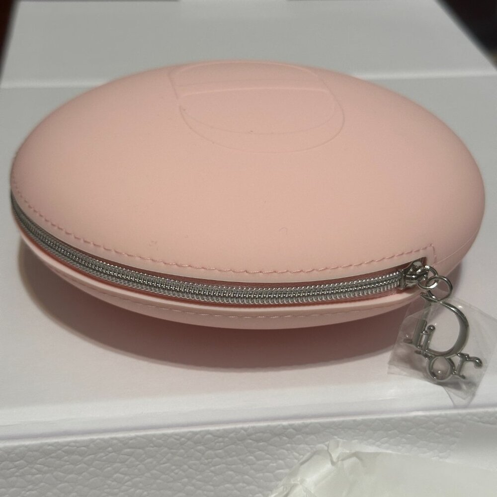 New 2025 Dior Pink Limited Edition Round Cosmetic Bag Silicone Pouch - Picture 10 of 11